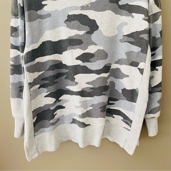 aerie Camo Pullover Sweatshirt Gray Sz Small - Picture 3 of 10